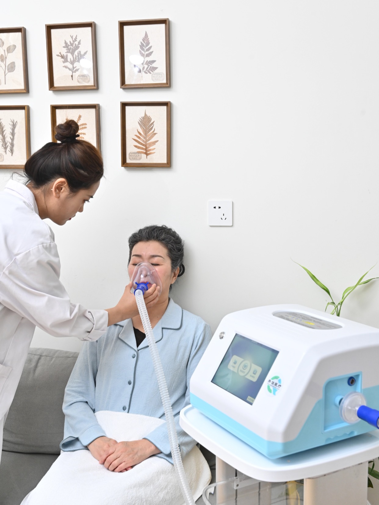 齐佳无创咳痰机 适用咳痰无力人群 